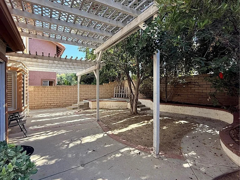 12022 Falcon Crest Way — Photo 45