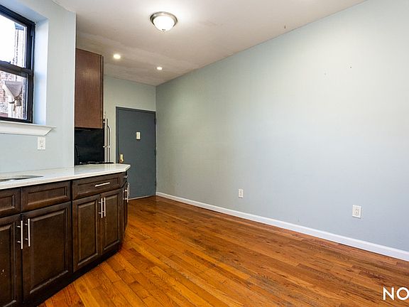 5th image of 373 E 28th St APT 3
