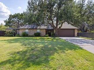 502 Shady Grove Dr, Granbury, TX 76049