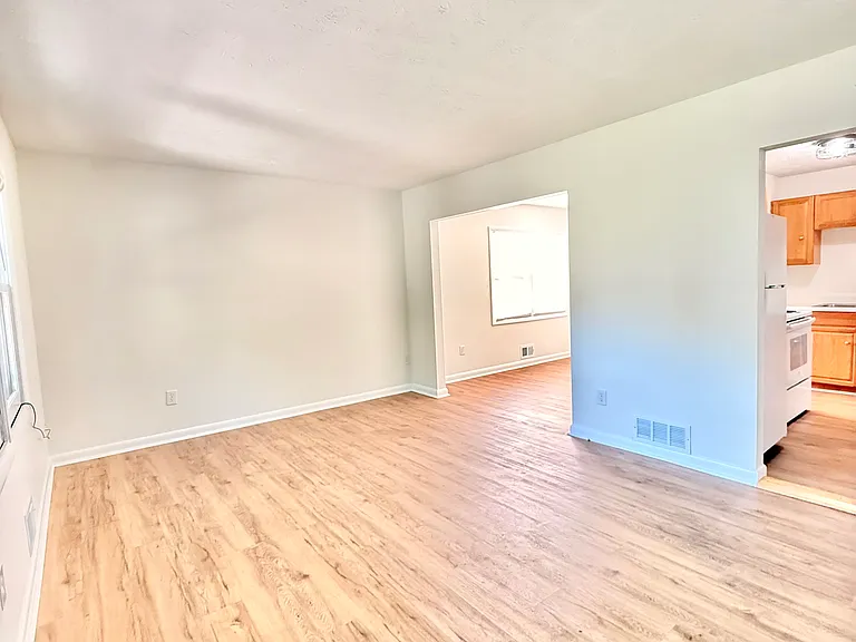 23 Elm St #3 — Photo 1