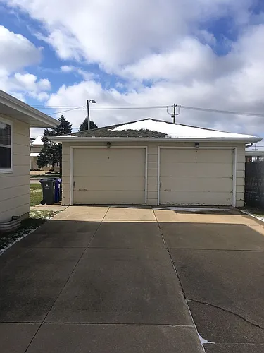 2324 Victoria Dr SW Photo 1