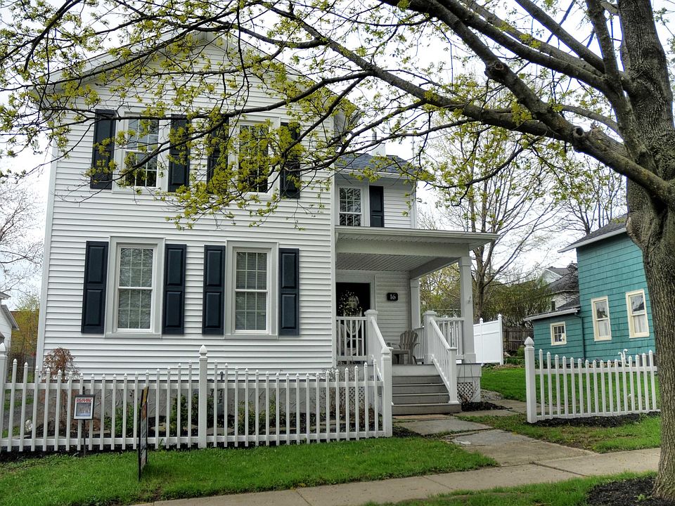 1st image of 16 Wood St