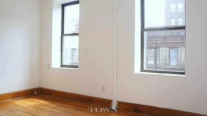 Rented by Town Residential | media 38