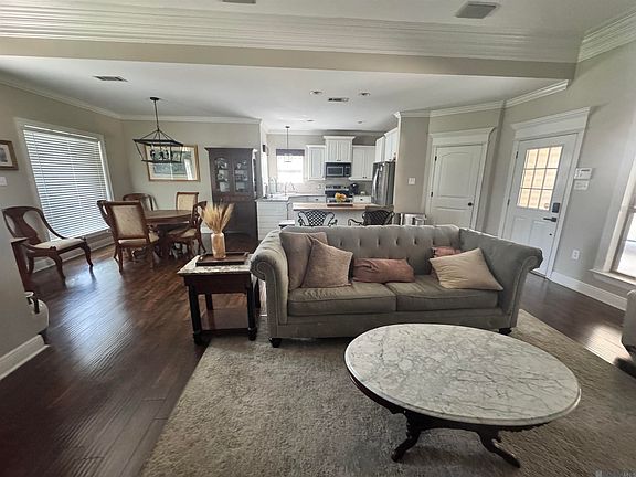 3rd image of 9089 Willow Point Dr