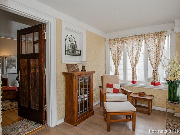 4th image of 237 Astor Ct