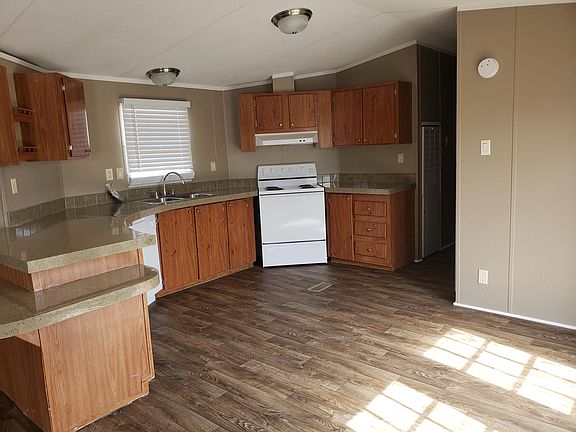5th image of 1010 Lavon Ct