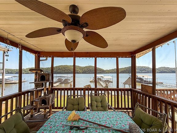 3rd image of 32737 N Ivy Bend Rd