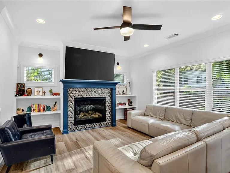 1170 Moton Ave SW — Photo 8