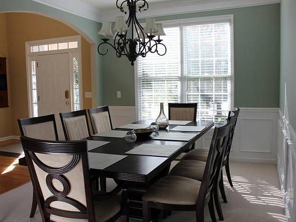 Formal dining room
