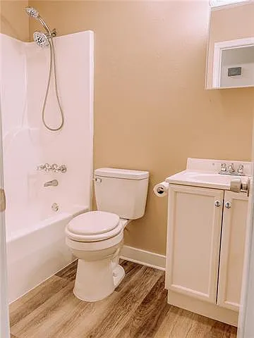 2704 Sieglinde Ct — Photo 10