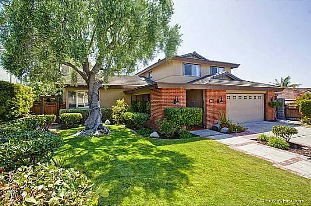 6426 Spear St — Photo 1
