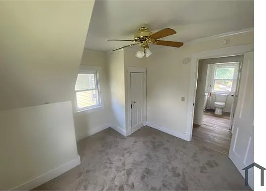 2114 Telegraph Rd — Photo 8