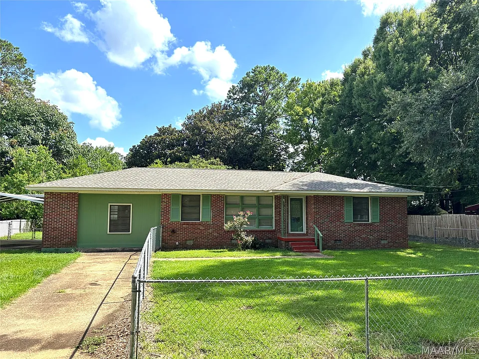 1024 Gaddis Ave