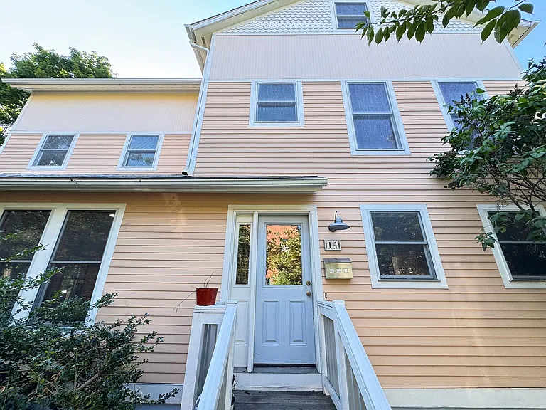 23 Edwards St — Photo 10