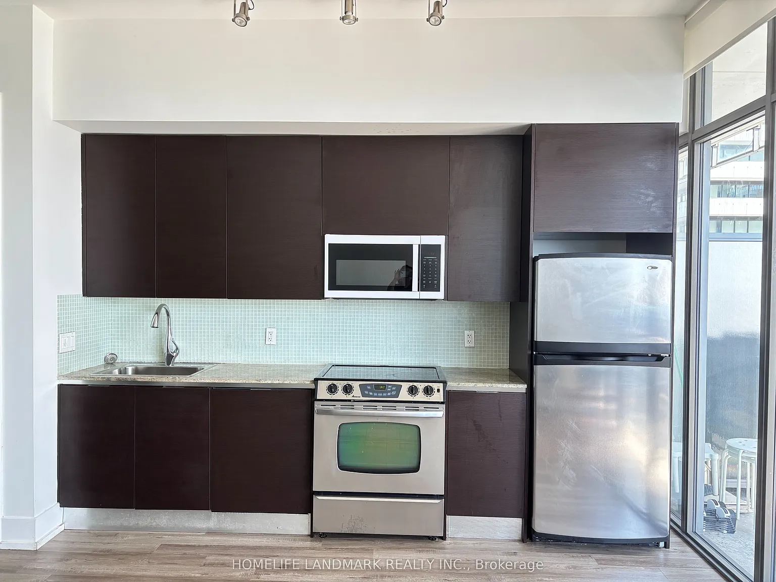 1 bed, $2,300 — Photo 3