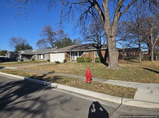 12106 Brisbane Ave, Farmers Branch, TX 75234