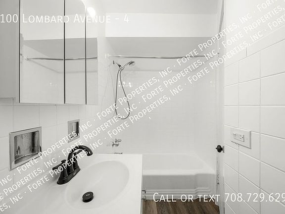 4th image of 2100 Lombard Ave #4