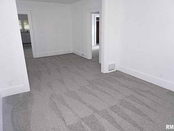 5th image of 192 17th Ave