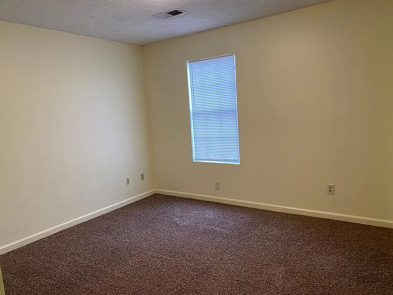 239 Tinker Hill Cv #L — Photo 7
