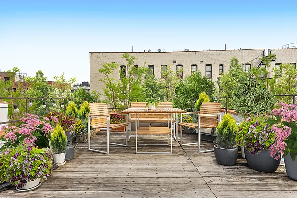 Sold by Corcoran | media 7