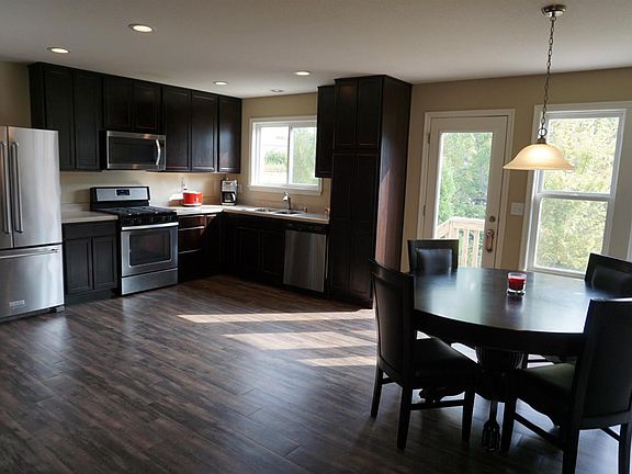 5th image of 1568 Bear Lake Dr