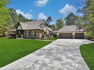 304 Ridgelake Scenic Dr, Montgomery, TX 77316