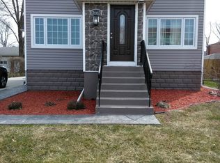 3663 Randolph St, Lansing, IL 60438