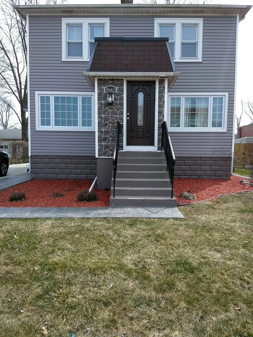 3663 Randolph St photo 1