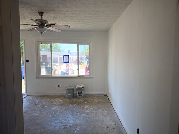 5th image of 158 Brocton Dr