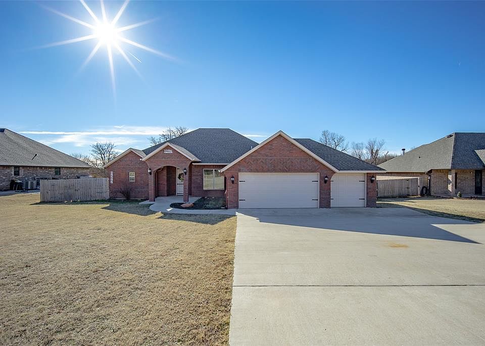 1st image of 12596 Bridlewood Ln