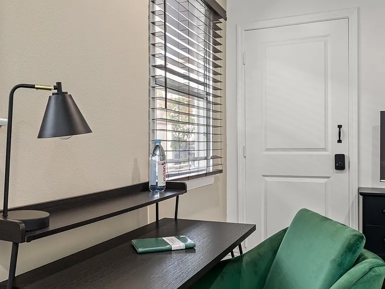 1515 Selby Avenue — Photo 46