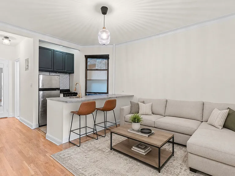 210 E 84th St #2A — Photo 3