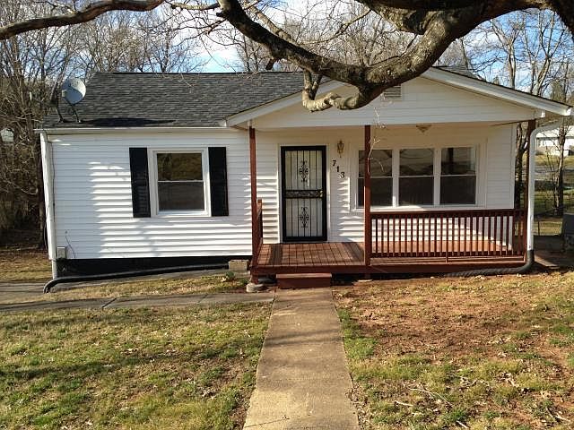 1st image of 713 Centeroak Dr