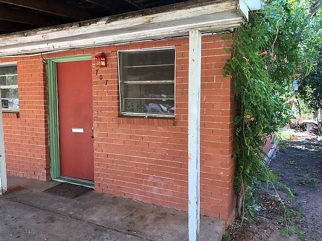 1st image of 707 E North 14th St