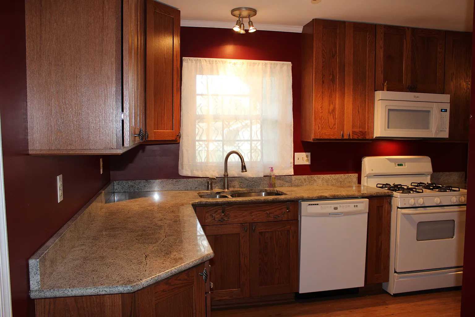 218 Compton Rd photo 1