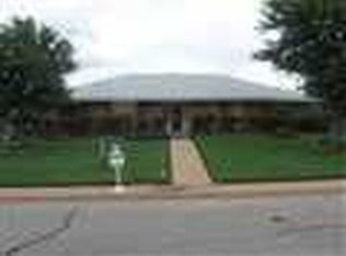 4414 Ridgemont Dr, Wichita Falls, TX 76309