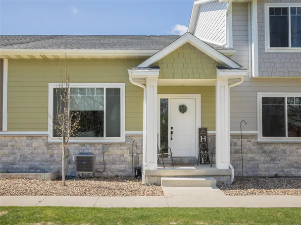 477 Spring Crest Ln, Waukee, IA 50263