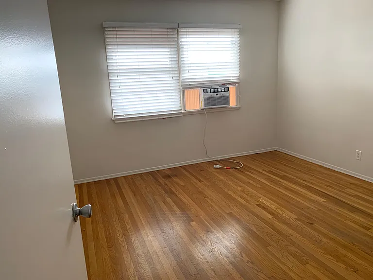 4753 N Clybourn Ave #3 — Photo 11