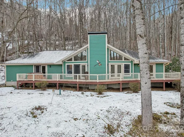 2229 Mauney Cove Rd, Waynesville, NC 28786