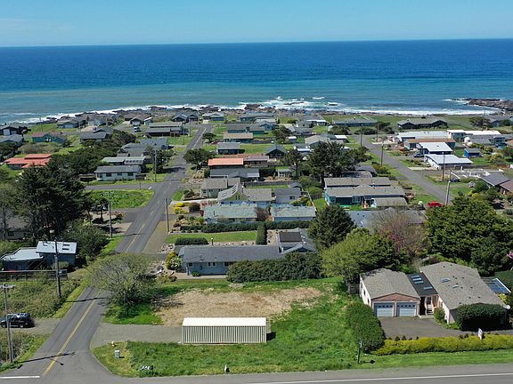 5th image of 221-243 Marine Dr