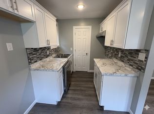 201 N 9th St #1, Manhattan, KS 66502
