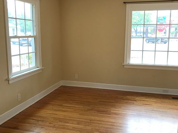 4th image of 1417 S Vista Ave