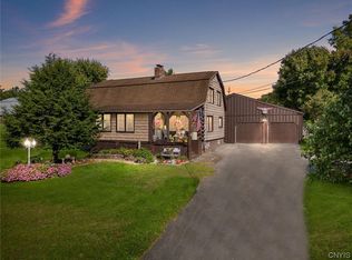 9395 Mallory Rd, New Hartford, NY 13413