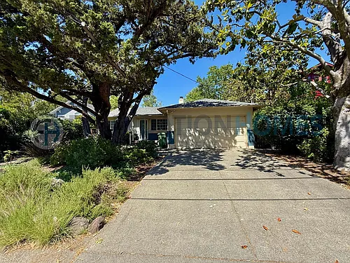 128 McAllister Ave Photo 1