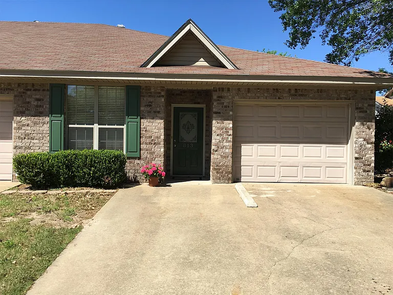 809 McDonald Rd — Photo 9