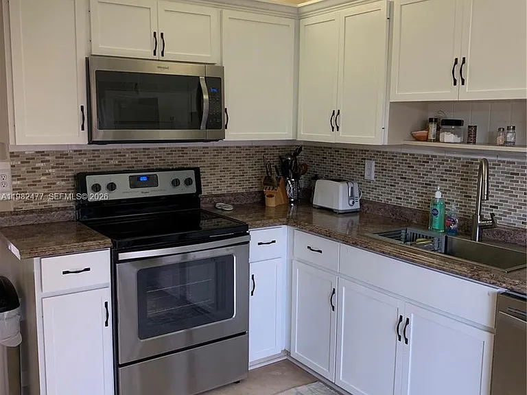 8042 SE Villa Cir #8042 — Photo 4