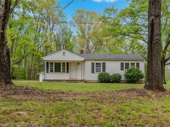 1851 Us Highway 311, Walnut Cove, NC 27052