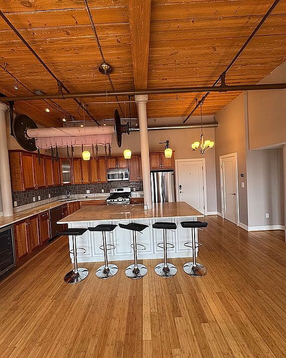 Remodeled kitchen, lg island