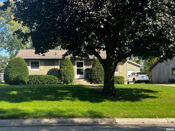 215 S Main St, Cambridge, IL 61238