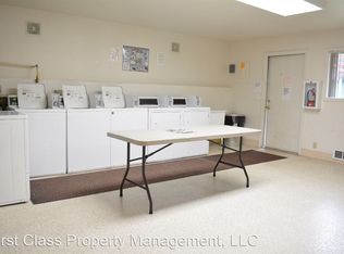 3855 Lake Grove Ave APT 12, Lake Oswego, OR 97035